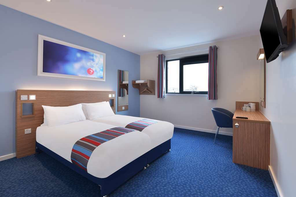 Travelodge London Central City Road Номер фото